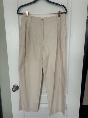 Dynamite Women's Light Beige Chino Pants
